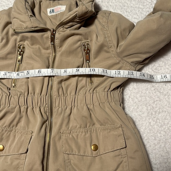 Little Girls H&M Tan Coat, EUC, Size 3-4Y - Picture 6 of 8